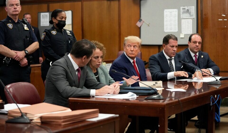 Donald Trump se declaró “no culpable” de 34 delitos y quedó libre