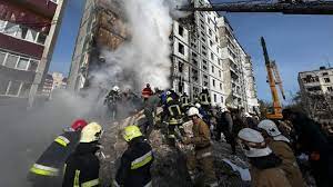 Ataques rusos en varias ciudades de Ucrania dejan 25 muertos