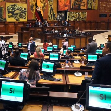 Ecuador: el Parlamento aprobó el juicio político a Guillermo Lasso