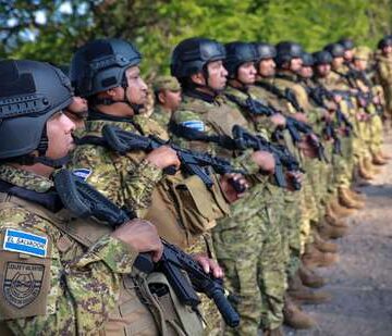 Más de 5 mil soldados y 500 policías cierran un municipio de El Salvador