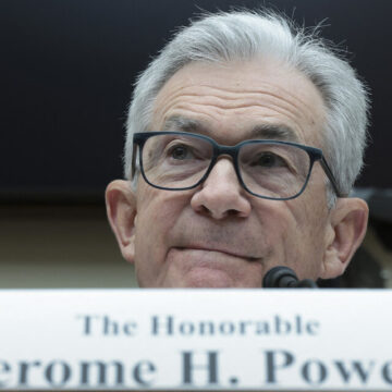 FED Powell afirma que la FED podría subir las tasas nuevamente y de forma reiterada