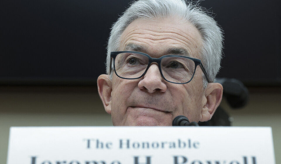 Powell afirma que la FED podría subir las tasas nuevamente y de forma reiterada