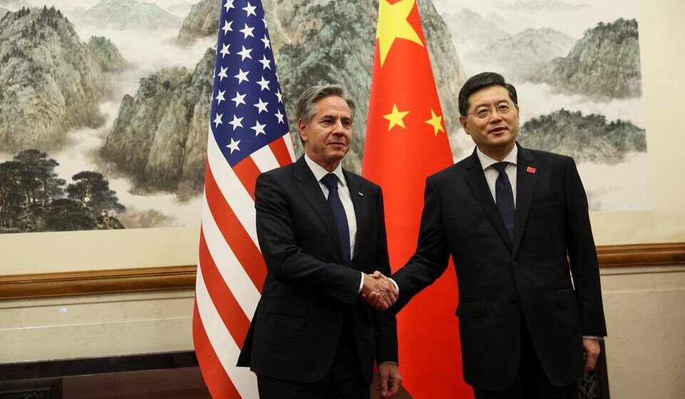 Antony Blinken inició una visita a China para descongelar las relaciones bilaterales