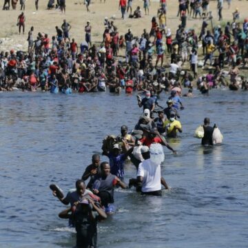Principal móvil de la migración hacia EU es económico: Cepal