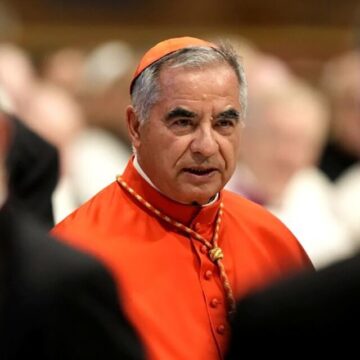 Vaticano: pedido de cárcel para un cardenal por un fraude financiero