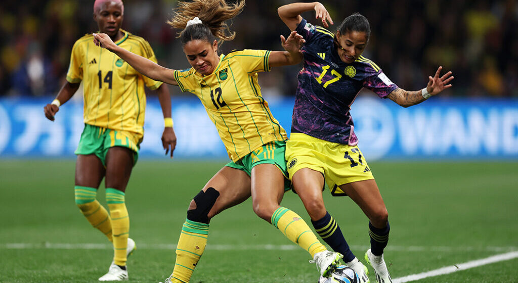 Guerreras vs Dinosaurios