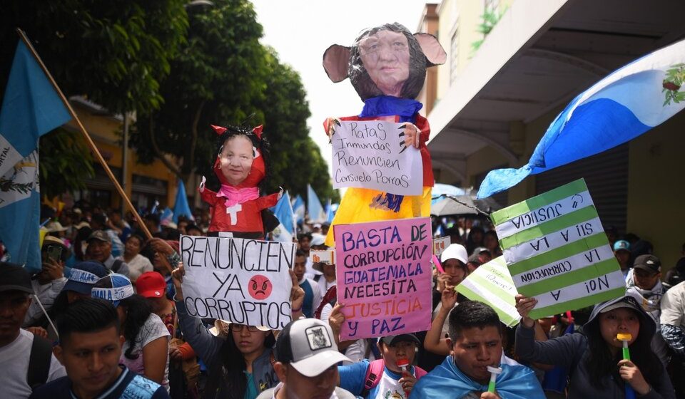 Guatemala Crece la protesta en Guatemala por el intento de bloquear la asunción de Arévalo