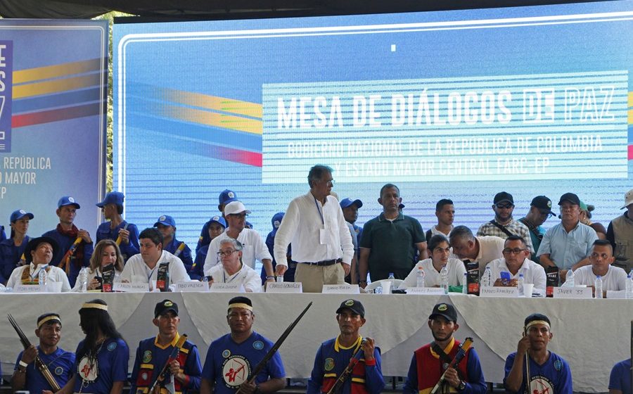Se abren conversaciones entre disidencias de las FARC y autoridades de Colombia