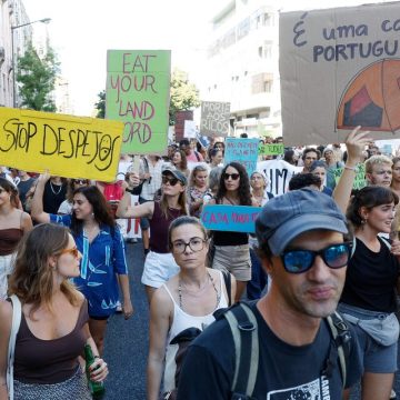 Miles de personas piden al Estado que controle el precio de los alquileres