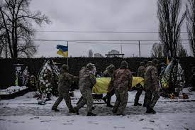 El invierno congela la contraofensiva de Ucrania y Kiev pasa a la defensa