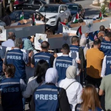 Más de 750 periodistas cuestionan la cobertura de los medios occidentales sobre el ataque de Israel a Gaza