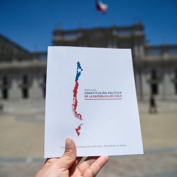 Chile plebiscita una Constitución de derecha