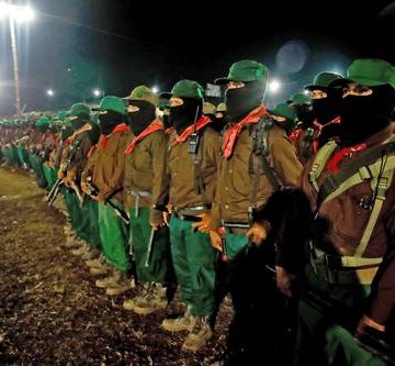 Celebran zapatistas con desfile, baile, teatro y hasta mariachis