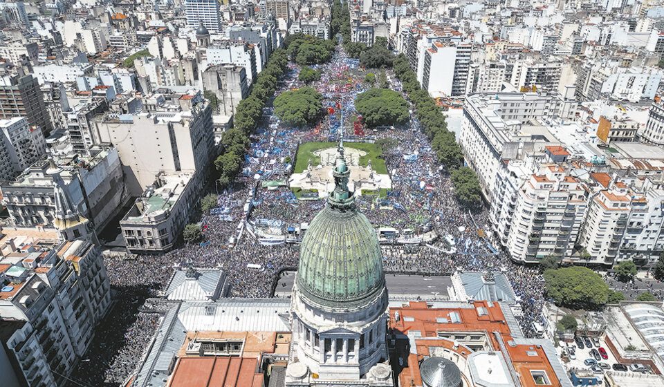 El primer paro general contra Milei y el desmantelamiento del Estado