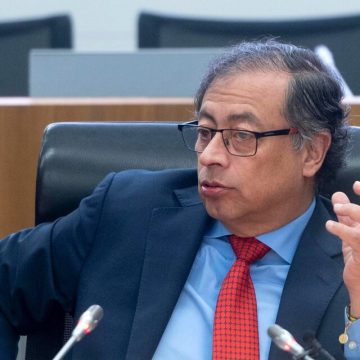 Petro Para Milei, Petro es un “comunista asesino”