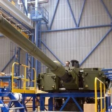fabrica-tanques-768x431 La guerra es el peor negocio excepto para los asesinos