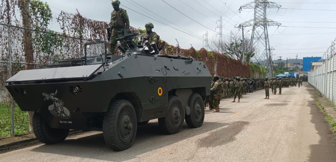 fuerzas-armadas-ecuador-carceles Luis Córdova: “el poder militar es el que está decidiendo para dónde va el país”