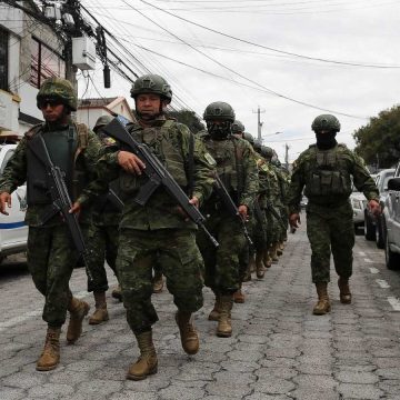 Noboa declaró toque de queda y estado de excepción