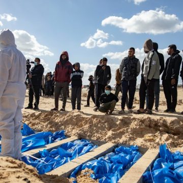 Hallaron 30 cuerpos atados y vendados en Gaza