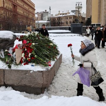 Navalny: memoriales y detenciones