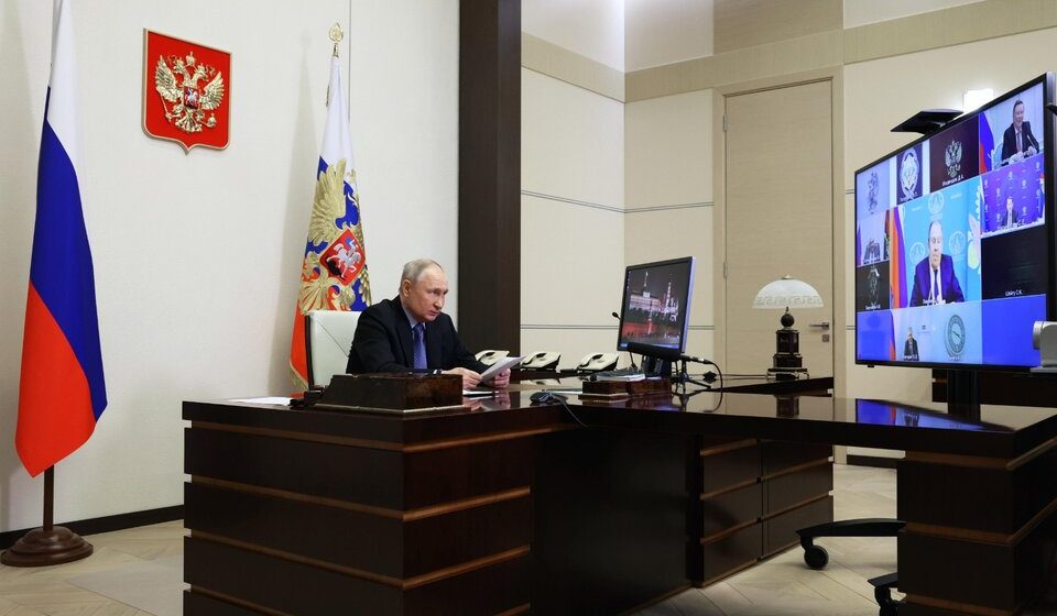 Rusia ordenó la captura de la premier de Estonia