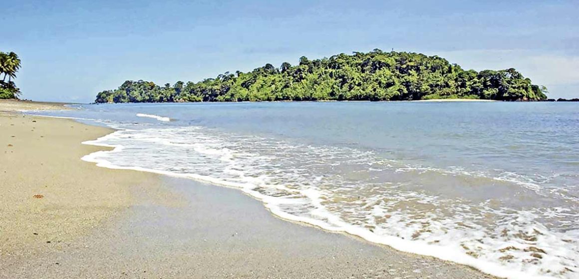 Imagen tomada de whl.travel en https://www.flickr.com/photos/whltravel/3950078991/in/photostream/ S.O.S. Isla Gorgona