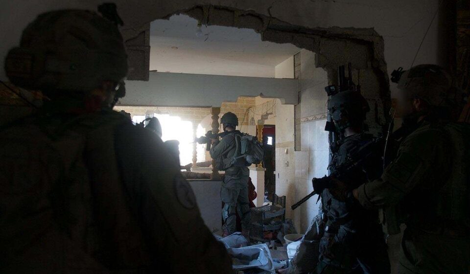 El Ejército israelí asedia nuevamente a dos hospitales en la ciudad de Jan Yunis