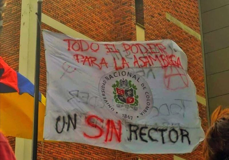 Protesta-estudiantil Hegemonía, privatización y lógica neoliberal