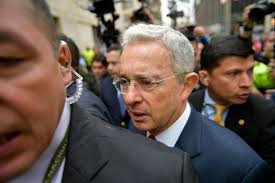 Ex presidente Álvaro Uribe, a juicio por soborno a testigos