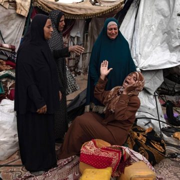 La ofensiva israelí en Rafah aumenta el éxodo de Gaza