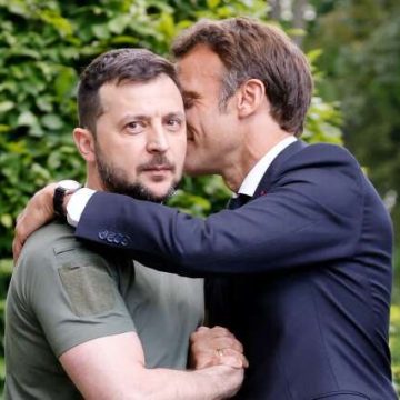 Un Macron desahuciado de Francia y de África planea un ‘Barbarroja’ contra Rusia