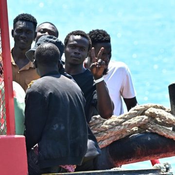 Cómo evitar más tragedias de inmigrantes en su desesperado éxodo a Europa