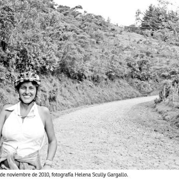 En Colombia, 7 de noviembre de 2010, fotografía Helena Scully Gargallo. Francesca nos convoca nuevamente con un nuevo libro