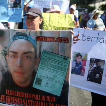 Exigen liberar a miles de víctimas del régimen de excepción en El Salvador