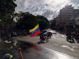 Ven Académicos, personalidades de la izquierda y exministros de Chávez denuncian que se ha instaurado “un régimen de facto” en Venezuela
