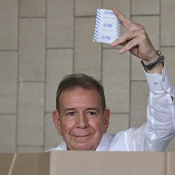 Venezuela: la justicia emitió una orden de captura contra González Urrutia