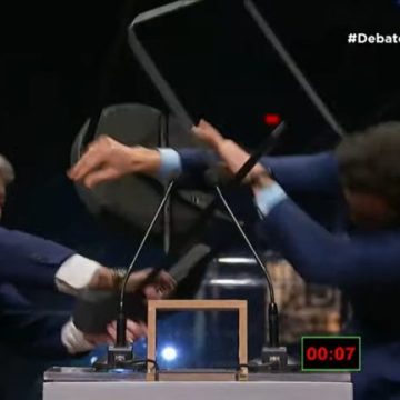 La degradación de la política y el retroceso civilizatorio