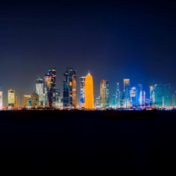 Rivales al servicio del Imperio: Abu Dabi, Qatar y Estados Unidos