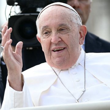 Una reflexión sobre el amor humano, que no descuida lo social