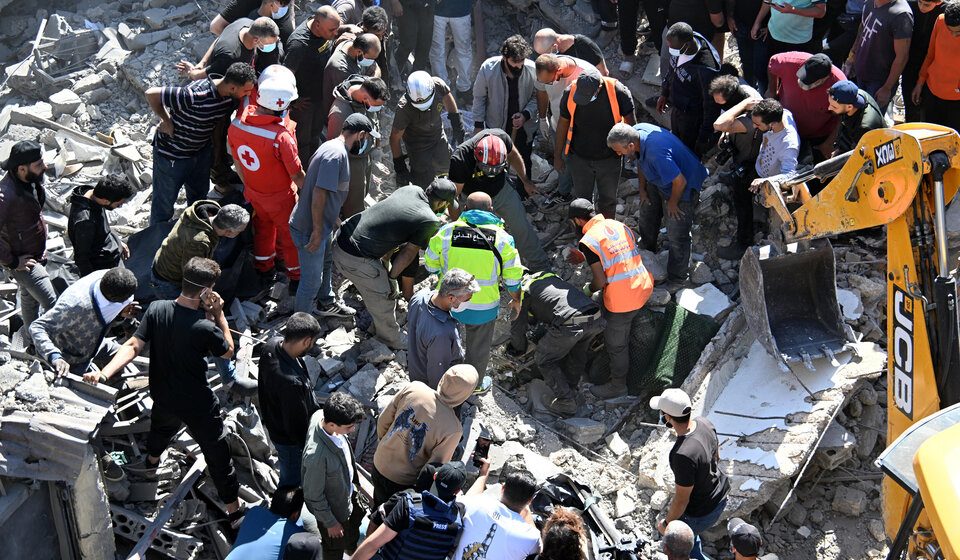 Israel amplía su ofensiva sobre los suburbios de Beirut