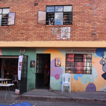 En Fontibón, occidente de Bogotá, está la Casa Cultural Lxs Abandonadxs, un espacio de juntanzas