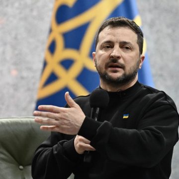 Zelenski pidió que se garantice la presencia de Ucrania en los diálogos de paz