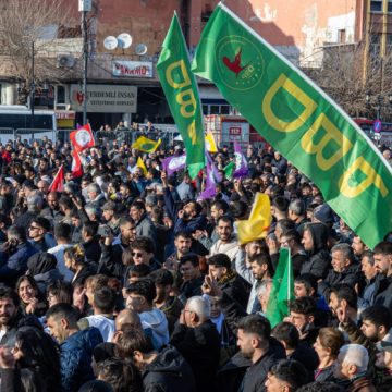 El PKK anuncia un alto el fuego y un futuro desarme