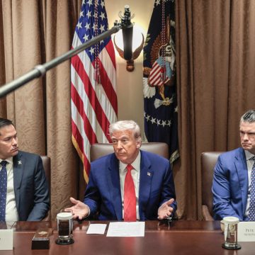 Los aranceles de Trump a los productos chinos suben al 145 por ciento