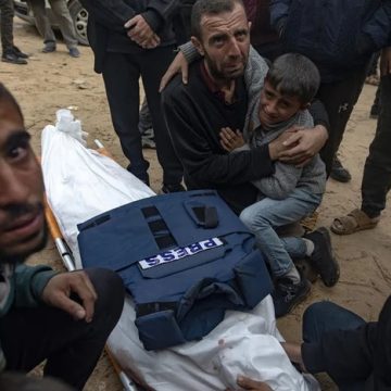 Israel mató a dos periodistas e hirió a otros ocho en un nuevo ataque aéreo sobre Gaza