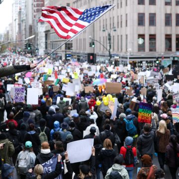 Protesta contra Trump en mil ciudades de EE.UU.