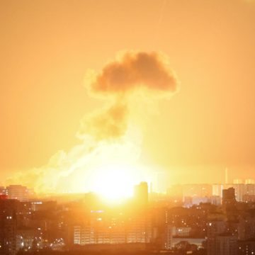 Rusia y Ucrania acceden a negociar cara a cara, con profundas brechas y bajo la presión de EEUU y la UE