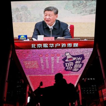 Los países más pobres deben pagar a China 22.000 millones este año de préstamos para infraestructuras