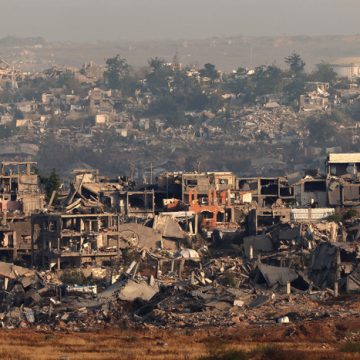 Más de 80 muertos en Gaza por el hambre y los bombardeos israelíes