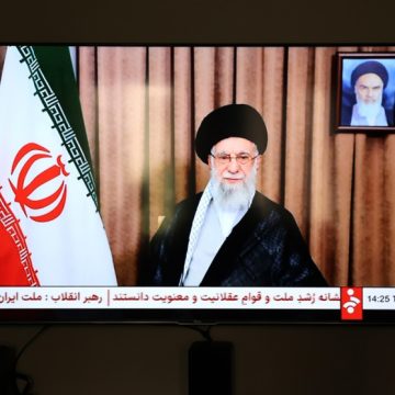 Alí El líder supremo de Irán alerta a EEUU de un “daño irreparable” si interviene en el conflicto con Israel